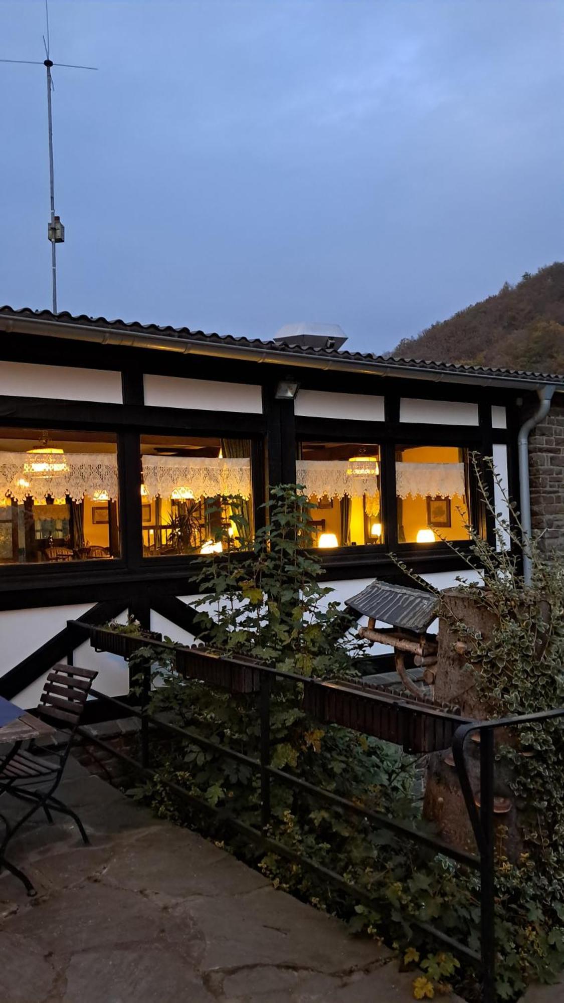 Hotel-Restaurant Tannenhof Ahrbruck Luaran gambar